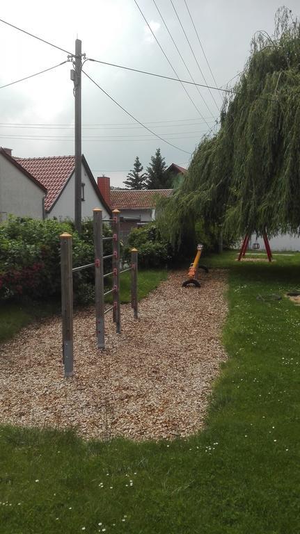 Ferienwohnungen Paul Und Dorothea Dollstadt Exterior foto